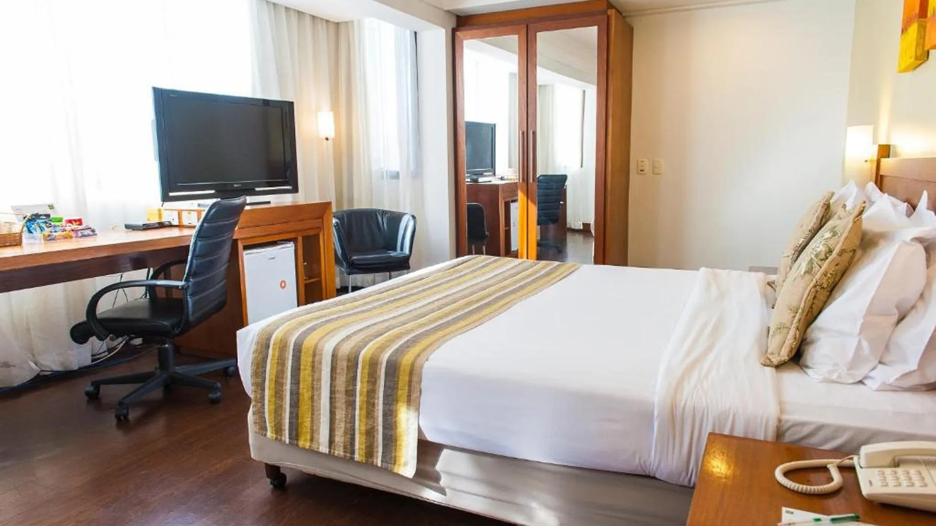 Quality Porto Alegre Hotell 4*,